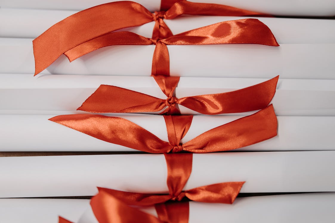 Як оформити дипломну роботу: Гайд для студентів