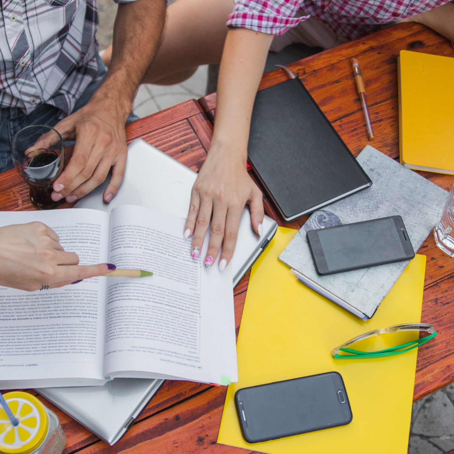 Курсова робота з соціології